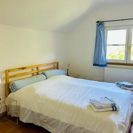 Altaussee Juwel In Ruhiger Lage & Seenaehe Nyaraló